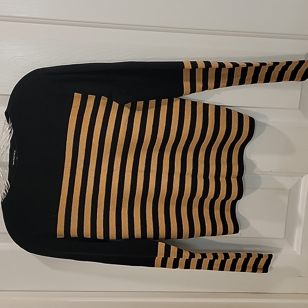 NWOT Who What Wear Sweater
